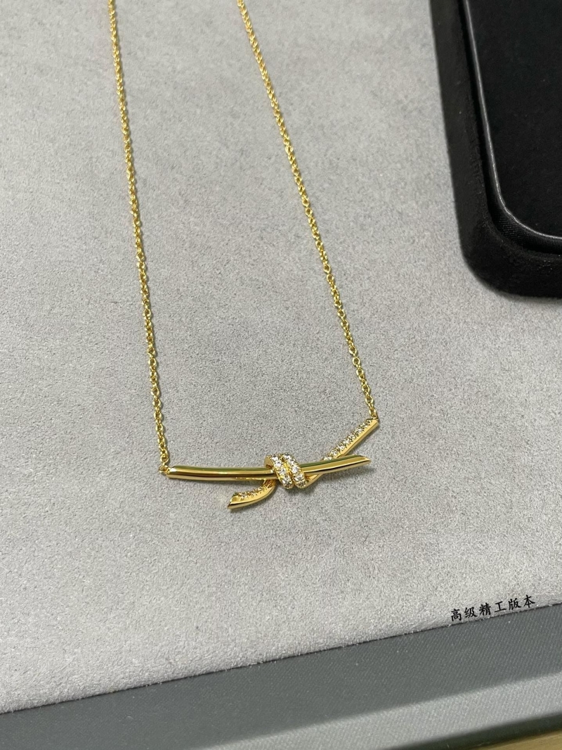 T*f*ny necklaces